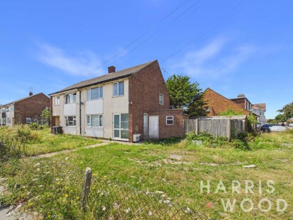 3 bed property, in Oxford Road, £200,000