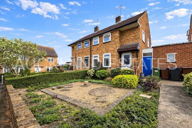 3 bed property, in Kemble Close, £510,000