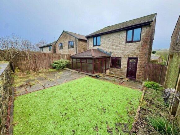 4 bed property, in Lower House Green, £275,000