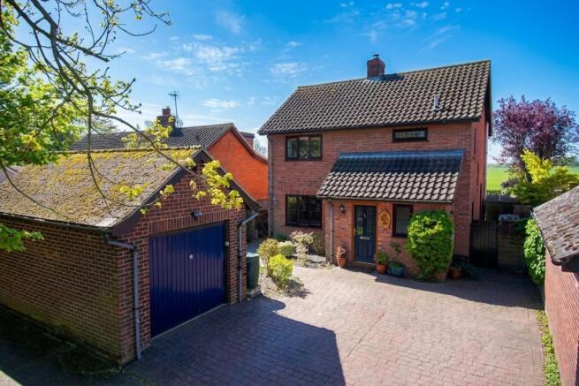 4 bed property, in The Street, £450,000