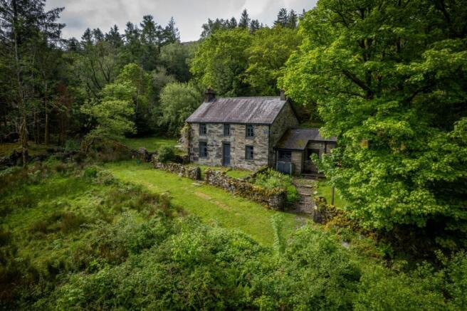 3 bed property, in Bron Hebog, £295,000
