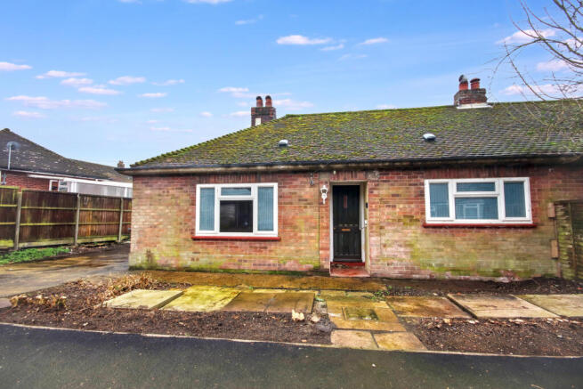 2 bed property, in 7 Priory Place Sporle, £60,000