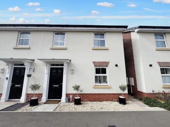 3 bed property, in Moore Drive, £330,000