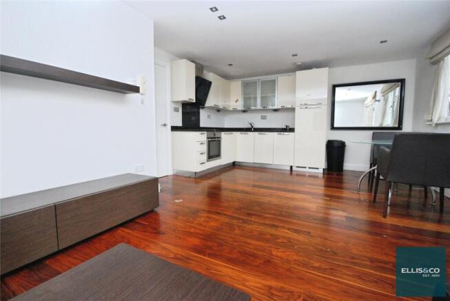 6 bed property, in Alba Gardens, £1,450,000