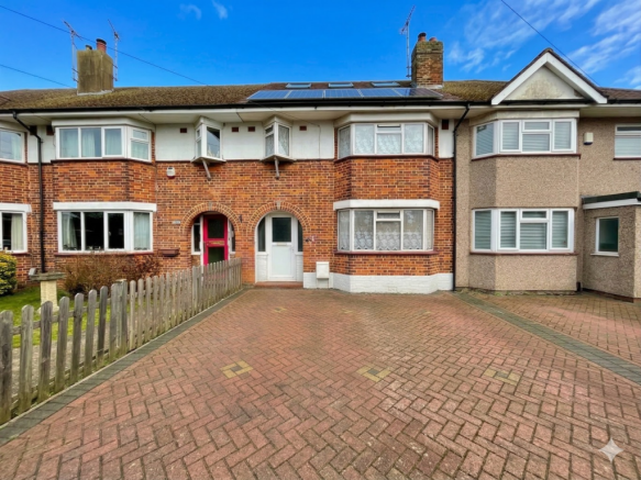 5 bed property, in Wilsden Avenue, £365,000