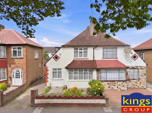 3 bed property, in Harington Terrace, £475,000