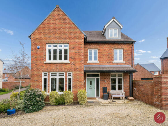 6 bed property, in Cooper Close, £725,000