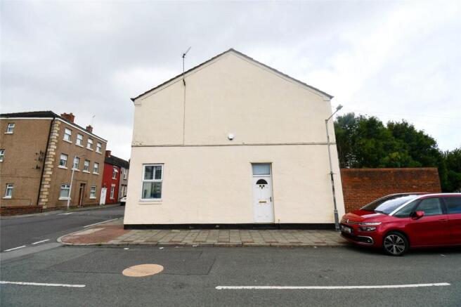 3 bed property, in Brassey Street, £100,000