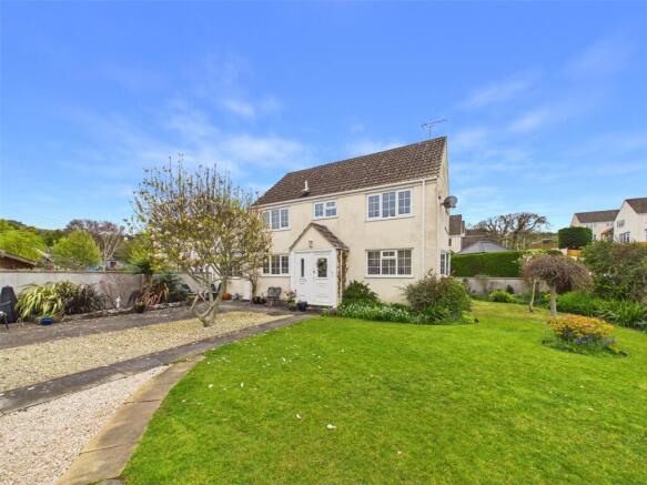 3 bed property, in The Barton, £450,000