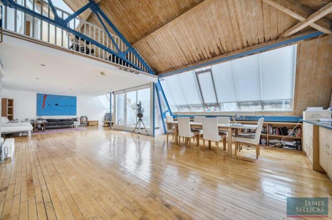 3 bed property, in The Pick Building, £349,750