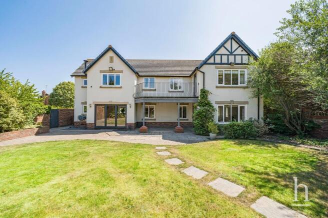 5 bed property, in Mereworth, £1,150,000