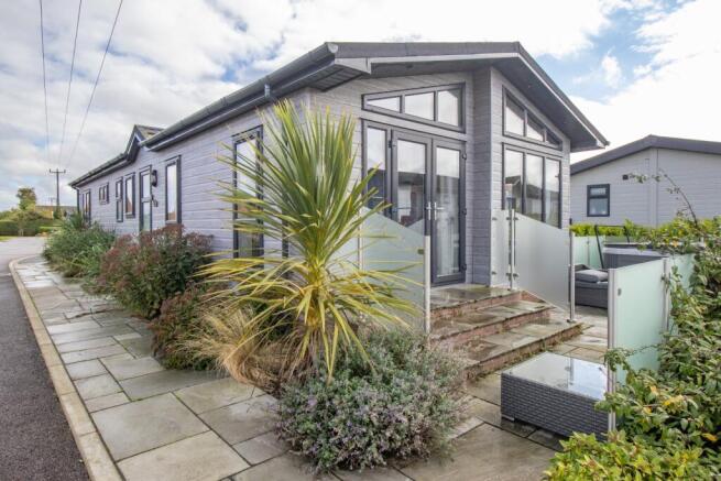 3 bed property, in Creake Road, £300,000