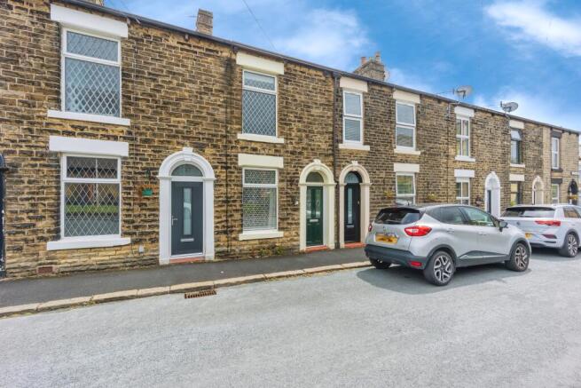 2 bed property, in Curzon Street, £167,000