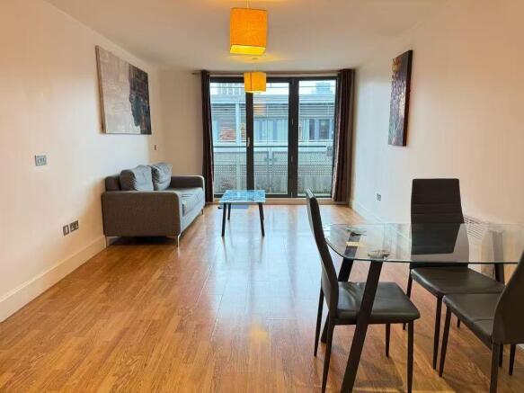 2 bed property, in The Arcadian, £155,000