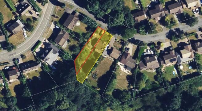 Land, in The Spinney, £750,000