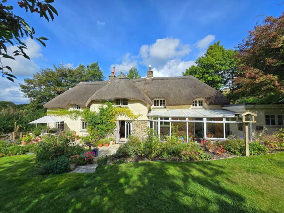 4 bed property, in Thrushelton, £775,000