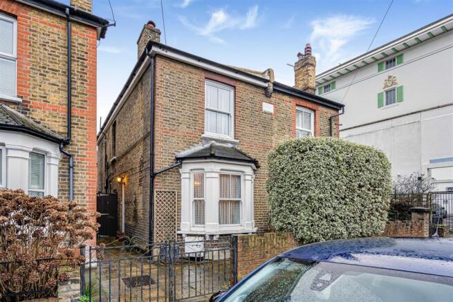 2 bed property, in Hardman Road, £700,000