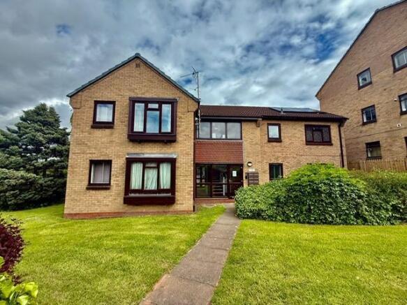 Studio, in Osbourne Close, £67,500