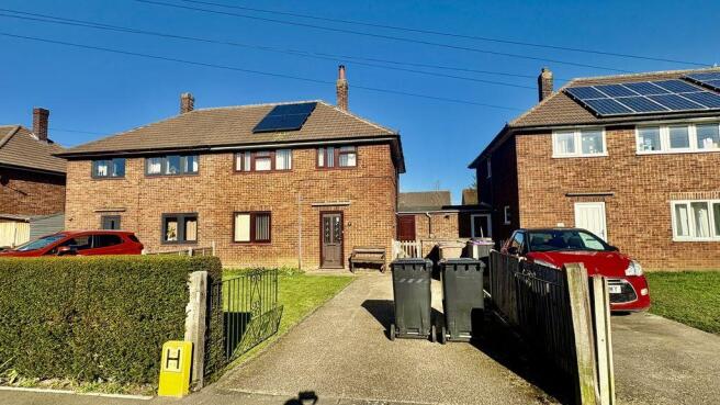 3 bed property, in Alfred Avenue, £215,000