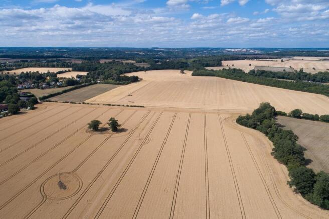 Land, in Stubbings Farm, £925,000