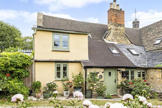 3 bed property, in Church Street, £550,000