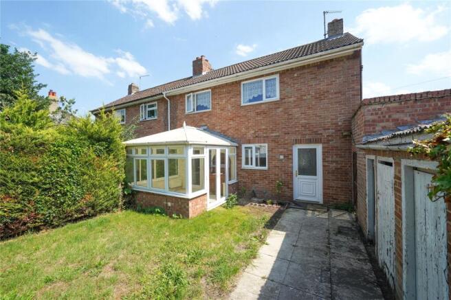 2 bed property, in Mill Road, £220,000