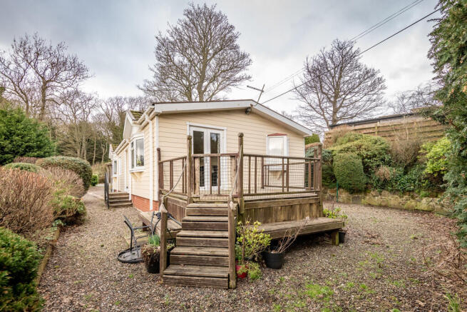 2 bed property, in Fordell Gardens, £147,500