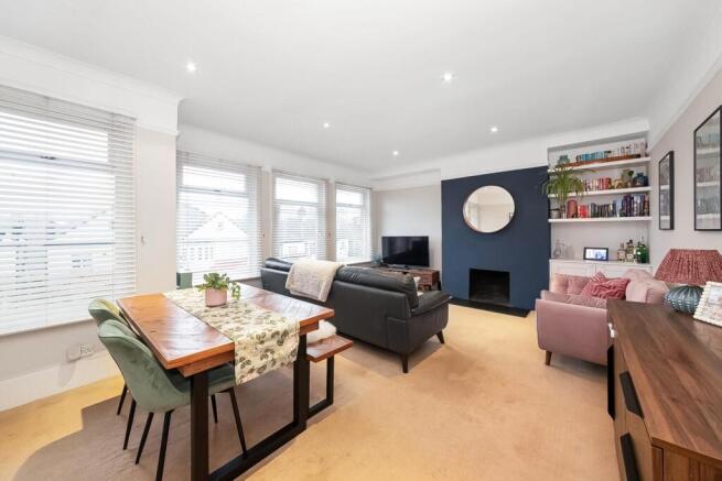 2 bed property, in Collingtree Road, £500,000