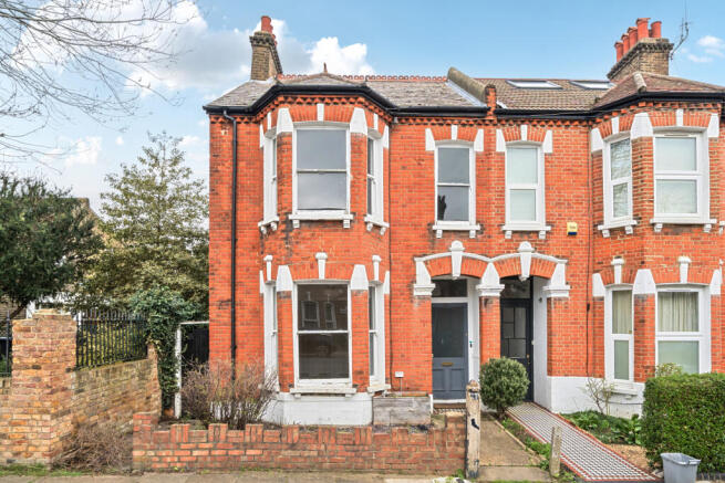 4 bed property, in Agnew Road, £850,000