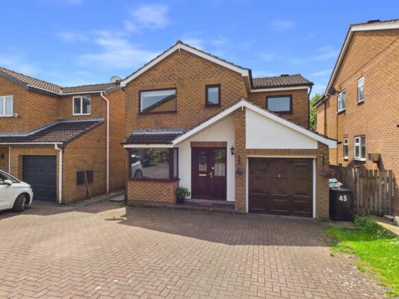4 bed property, in Landseer Avenue, £385,000