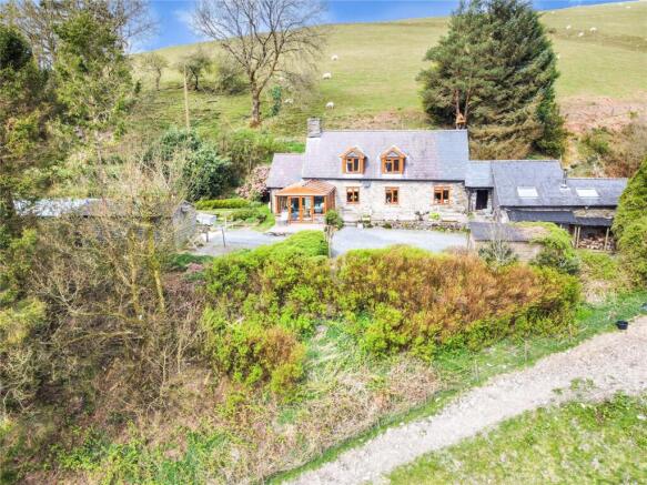 3 bed property, in Llangurig, £625,000