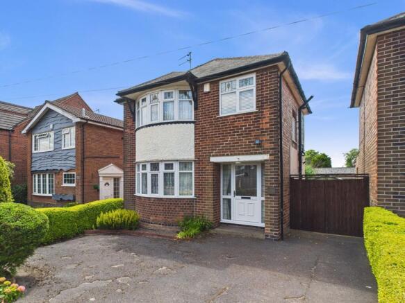 3 bed property, in Westdale Lane, £325,000