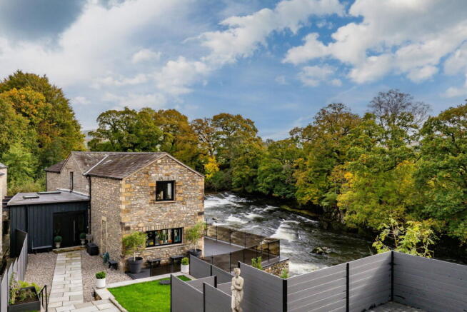 4 bed property, in Kingfisher Mill, £1,350,000
