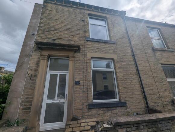 1 bed property, in Gooder Lane, £109,995