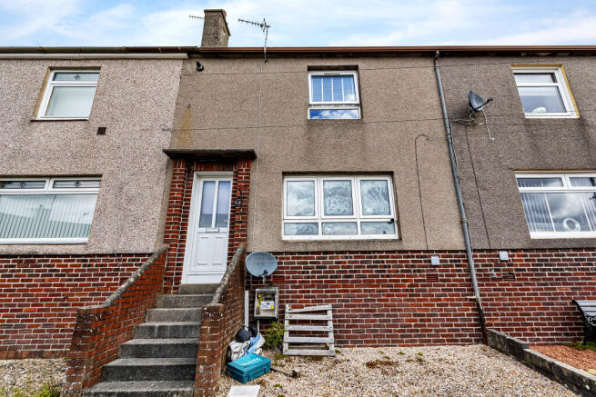 2 bed property, in Holland Crescent, £65,000