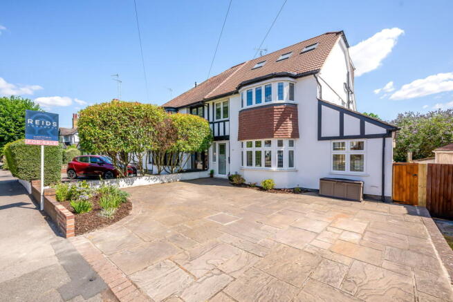 6 bed property, in Tower Road, £900,000