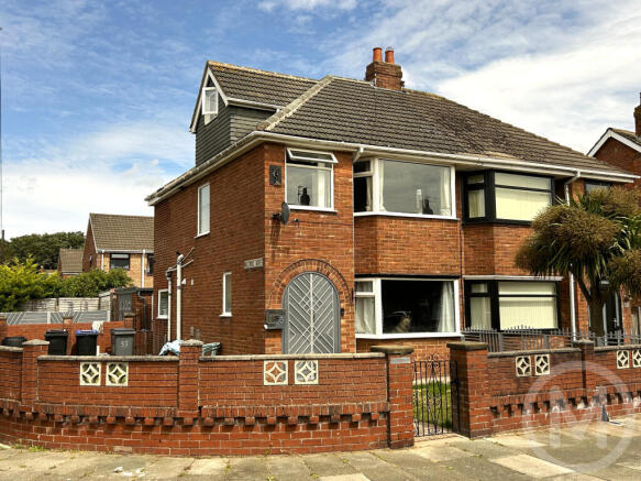 4 bed property, in Hastings Avenue, £164,950
