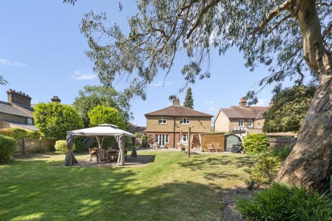 5 bed property, in Norton Road, £1,000,000