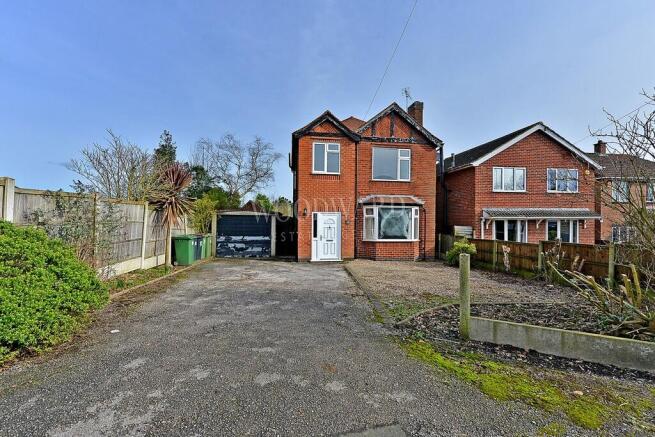 3 bed property, in Crosshill, £325,000