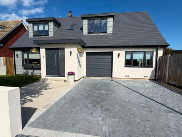 4 bed property, in Salisbury Avenue, £675,000