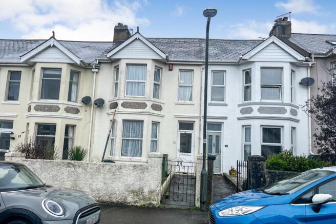 4 bed property, in Cary Park Road, £250,000