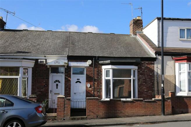 2 bed property, in Hendon Valley Road, £68,500