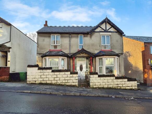 3 bed property, in St. Bartholomews Road, £190,000