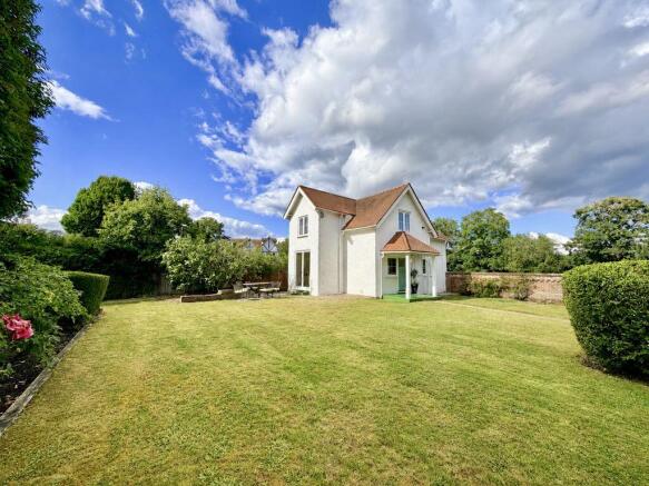 3 bed property, in Riversdale, £1,150,000