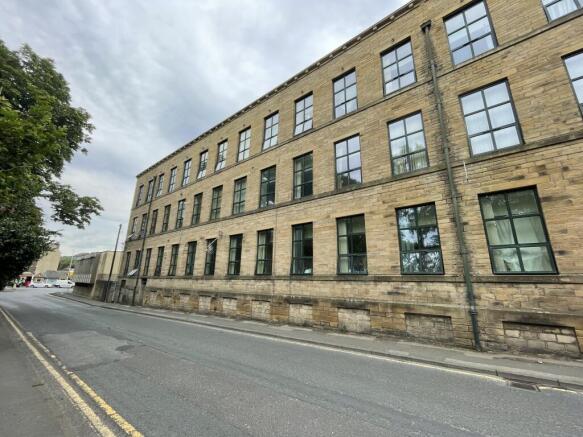 1 bed property, in Flat 16, £25,000