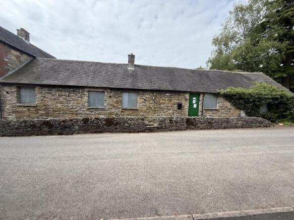 2 bed property, in Barnsdale, £230,000