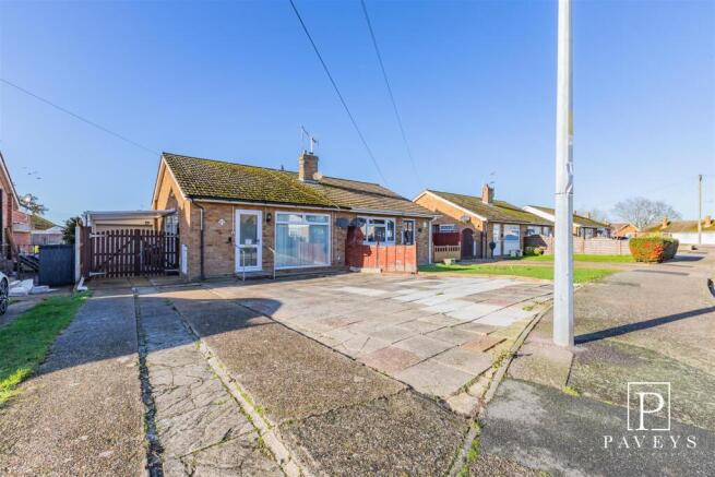 2 bed property, in Manfield Gardens, £214,500