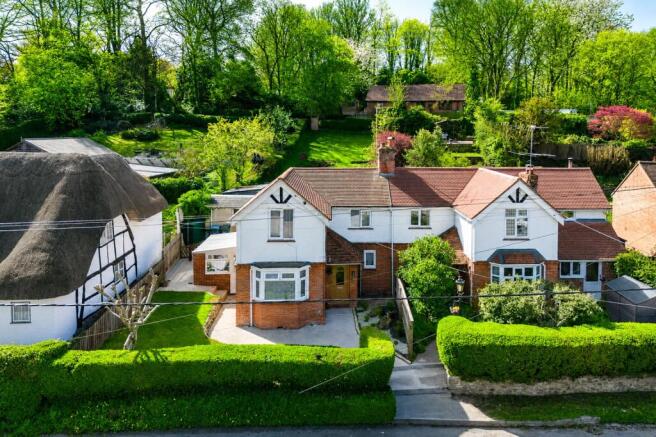2 bed property, in Coxhill Lane, £300,000
