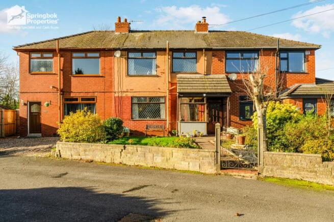 3 bed property, in Dobb Brow Road, £210,000