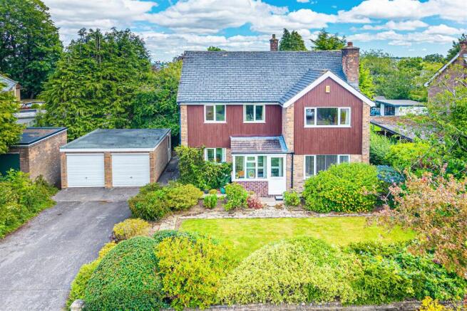 4 bed property, in 1 Burnt Stones Close, £700,000